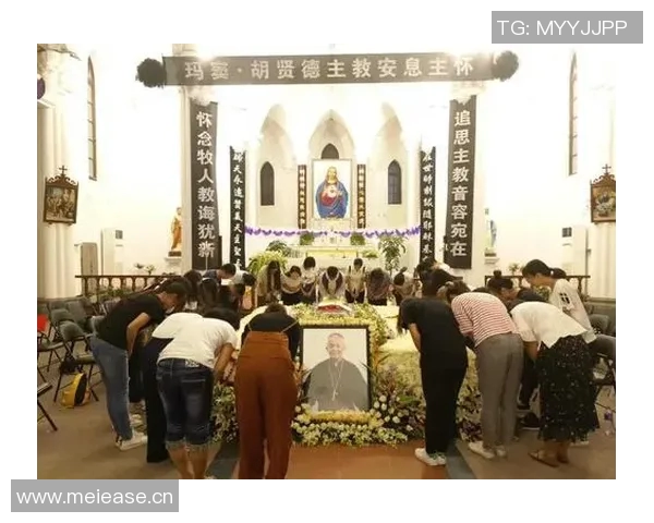 106岁洛约拉校队官方牧师去世引发全美球迷悼念与怀念 106岁洛约拉校队官方牧师去世引发全美球迷悼念与怀念