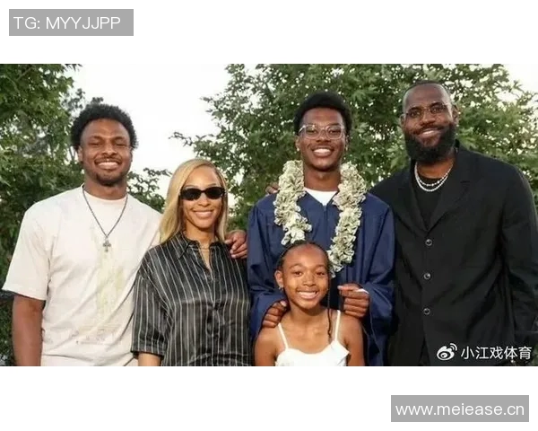 詹姆斯回忆追求妻子历程：孤独岁月让我渴望真爱与陪伴