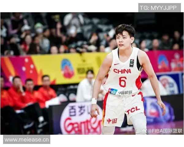 杨舒予分享中秋快乐照片展现独特稀缺库存的乱七八糟魅力