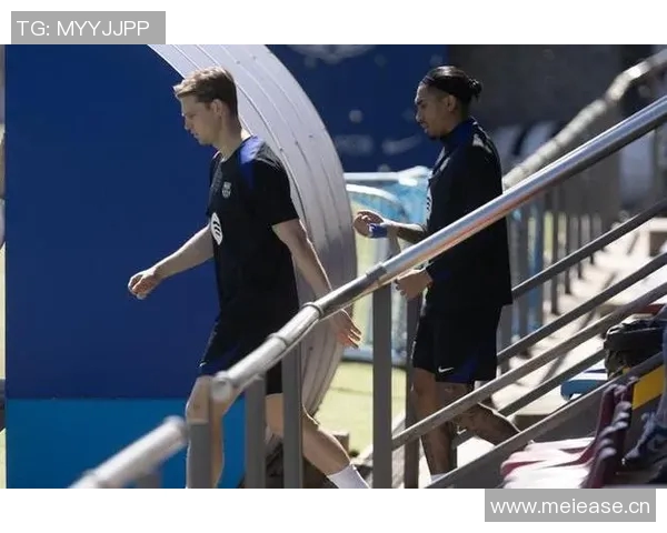 伤兵满营阿斯:拉菲尼亚确认缺席国家德比或再休战一个月 伤兵满营阿斯:拉菲尼亚确认缺席国家德比或再休战一个月