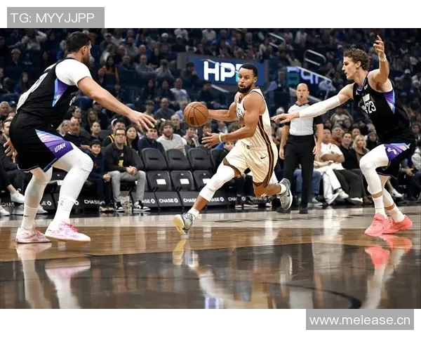 勇士队首发阵容年纪大于35岁历史回顾与2000年爵士队的对比分析 勇士队首发阵容年纪大于35岁历史回顾与2000年爵士队的对比分析