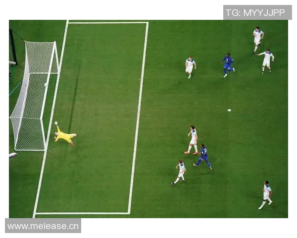 神奇扑救亚当斯禁区内射门被迪格雷戈里奥神勇挡出精彩瞬间回顾