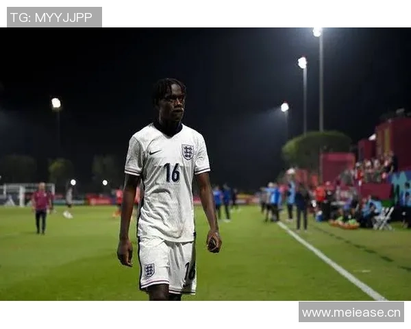 曼联面临阵容危机姆伯莫和马兹拉维将征战非洲杯