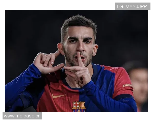 拜仁高层澄清巴萨未拖欠莱万多夫斯基转会费的传闻